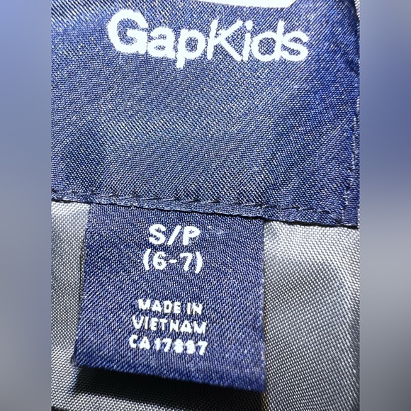 GapVest. - Picture 2 of 2